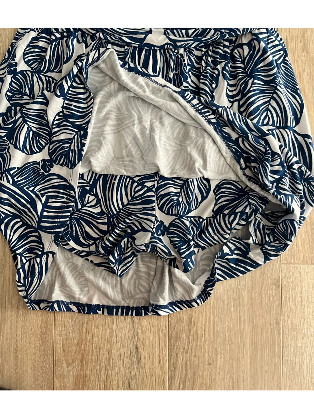 Lilly Pulitzer Women’s Parigi Boat Neck Romper Aegean Navy Beach Path - Size M - Picture 4 of 9
